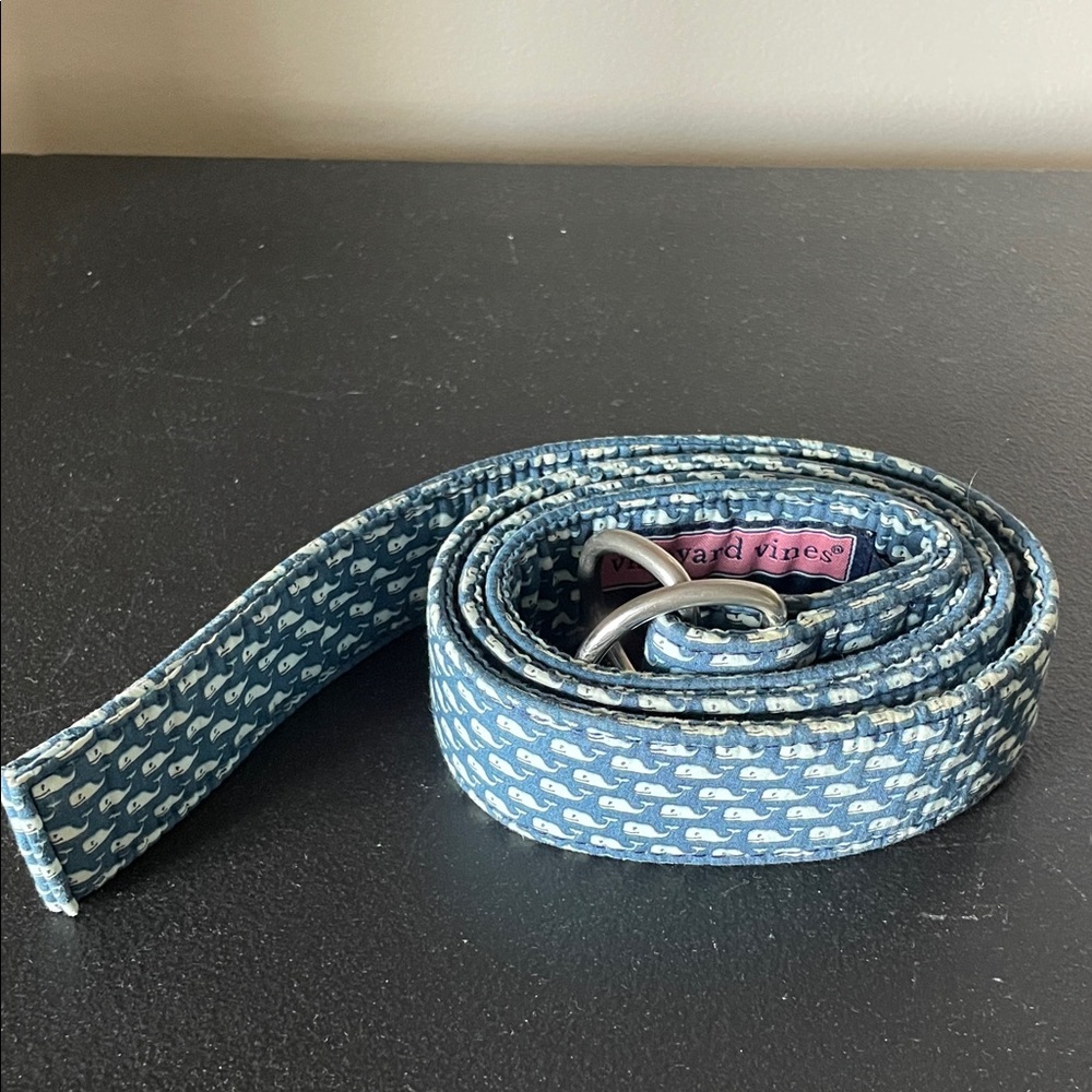 ❤️ 5/$25 Vineyard Vines Blue Whale Pattern Belt
